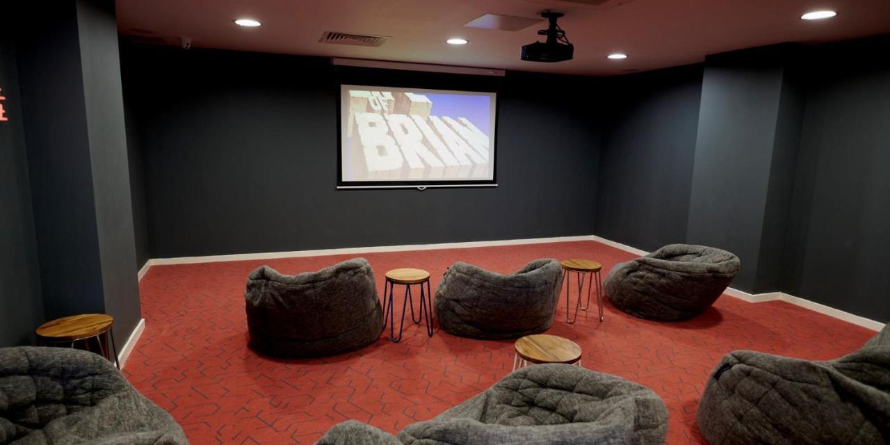Canvas Glasgow: Private Rooms and Studios with Shared Kitchen Near City Centre Exterior photo